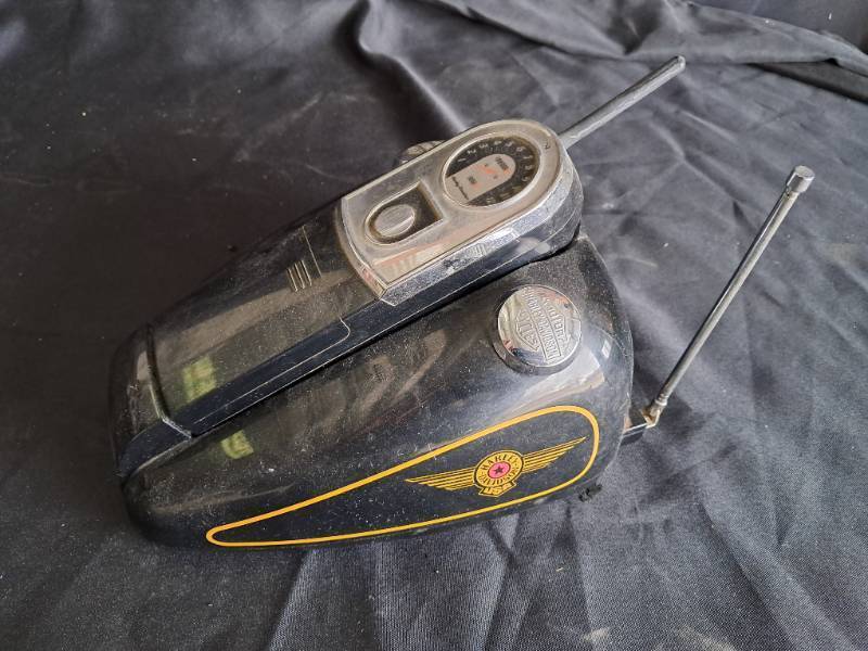 lot 23 image: Harley Davidson Gas Tank Cordless Phone