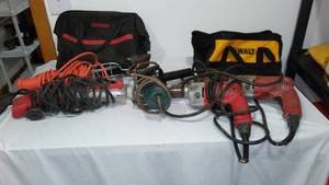 lot 4 image: Milwaukee Craftsman Makita Hand Tools and Canvas Bags