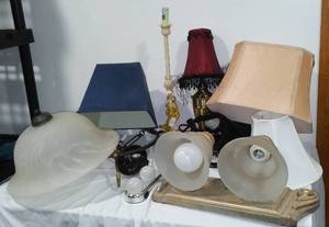 lot 32 image: Misc. Lighting Ceiling Mount, Table lamps, shades, wall mount