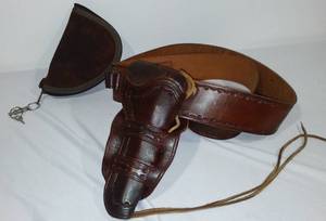 lot 42 image: Chisholms Trails Old West Leather Belt Holster And Gun Case