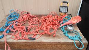 lot 69 image: Trouble Lights, Work Light, Extension Cords.