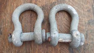 lot 74 image: Large Clevis Hooks (2)