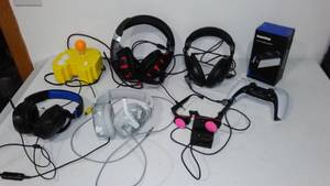 lot 106 image: Turtle Beach  Runmus Gaming Headset (4) PS Controller, PS5 Charger and more.