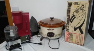 lot 118 image: Convection Roaster, Crock Pot, Keurig, Temp Probe and More.