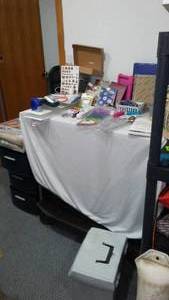 lot 124 image: Craft and Office Lot.