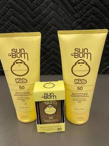 lot 32 image: Sun Bum Kids Sunscreen Set SPF 50 Lotion & SPF 30 Face Stick