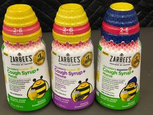 lot 47 image: Zarbees Childrens Daytime and Nighttime Cough Syrup Set