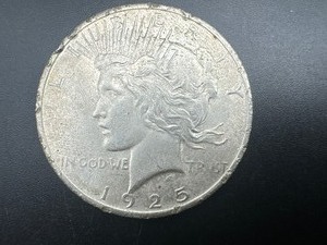 lot 39 image: 1925 Peace Silver Dollar