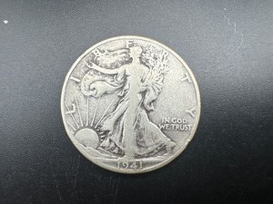lot 52 image: 1941-D Silver Walking Liberty Half Dollar