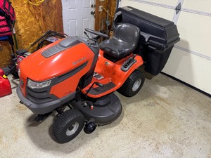 lot 8 image: Husqvarna Riding Lawn Mower with 42 Agri-Fab Snow Thrower