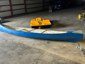 lot 10 image: 1971 16 Forester Canoe