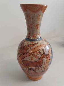 lot 43U image: Handcrafted Mexican Pottery Vase with Animal and Nature Design