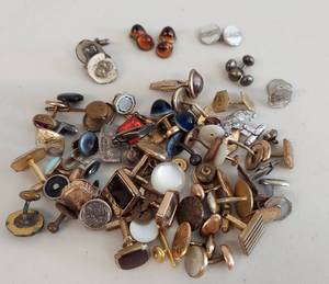 lot 66U image: Collection of Vintage and Assorted Cufflinks - Amber, Silver, Gold FIlled, Etc