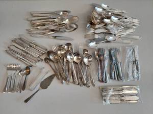 lot 71U image: Collection of Vintage Silver Plate Flatware Including Oxford Silver Plate Co.