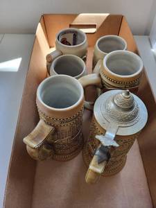 lot 76C image: Set of 7 Budweiser Commemorative Beer Steins