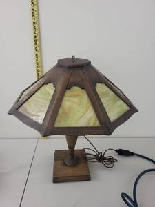 Vintage Arts and Crafts Wooden 8 Panel Shade Slag Glass Table Lamp