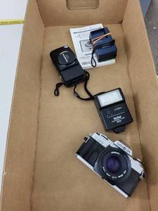 lot 14M image: Lot of Minolta X-370, Olympus Stylus Zoom 115, and Canon PowerShot Cameras with Accessories