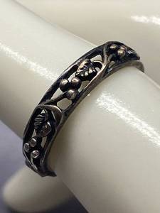 lot 2B image: Sterling Silver 925 Floral Intricate Band Ring Size 6