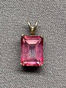 lot 22B image: Sterling Silver 925 Pink Gemstone Pendant