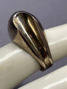 lot 37B image: Vintage Sterling Silver 925 Artistic Design Ring Size 6.25
