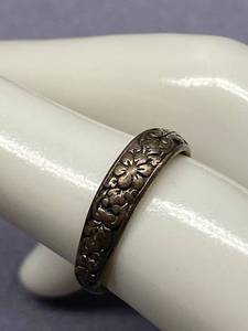 lot 52B image: Sterling Silver 925 Floral Pattern Ring, Size 5