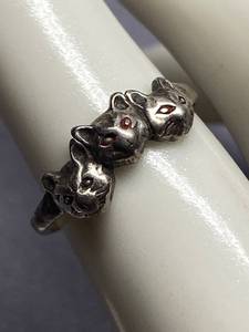 lot 72B image: Sterling Silver 925 Panther Triple Head Ring Size 5