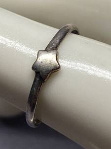 lot 79B image: Sterling Silver 925 Star Ring, Size 4.5