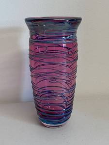 lot 33H image: Handcrafted Pine Lake Glassworks Vase by Dave Hilty