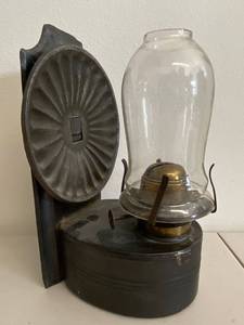lot 55H image: Antique Wall-Mounted Metal Oil Lamp with Glass Chimney