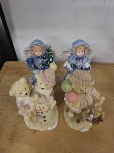 lot 11A image: Set of 4 Cornerstone Creations Winter Themed Figurines