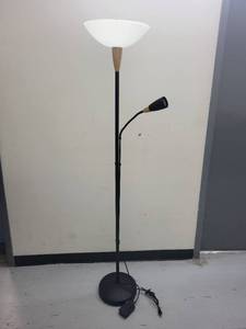 lot 27M image: Modern Floor Lamp with Reading Light and Adjustable Base