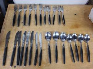 lot 25S image: Vintage Marcrest Ebony Elegance Stainless Atomic Starburst Flatware