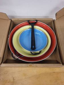 lot 37S image: Set of 3 Made in Yugoslavia Emo Celje Enamel Saute Cookware with Handles - Orange 25, Yellow 20, Blue 15