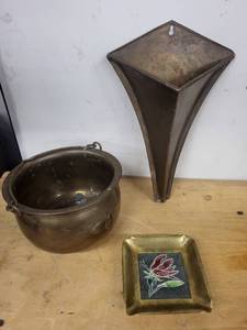 lot 47S image: Vintage 3 Piece CopperBrass Decorative Set Arts and Crafts Wall Pocket Wall Vase, Floral Ceramic Tile with Brass Frame by Kleinerts, Cauldron with Handle