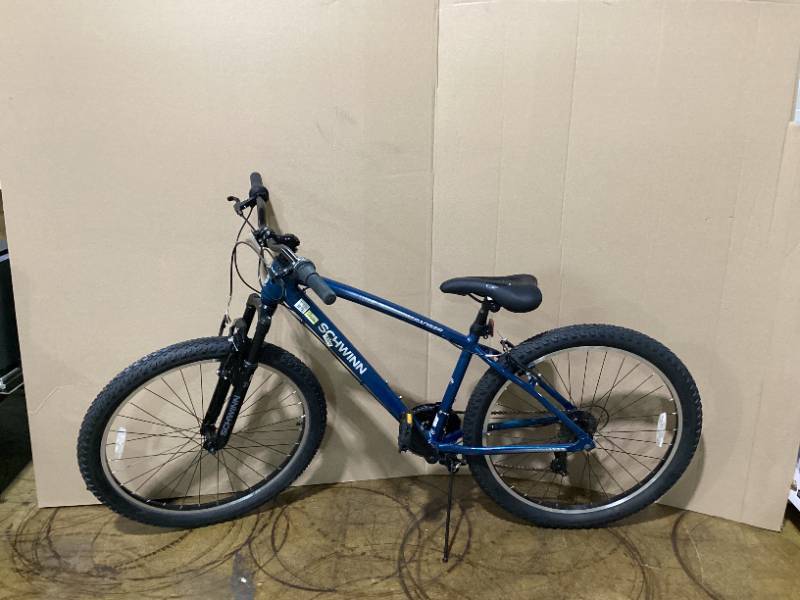 bicycle schwinn ranger Watch Mountain Bike REVIEW! on Amazon Live Get to know the trails better than anyone with the Ranger mountain bike from Schwinn Had this given to me,