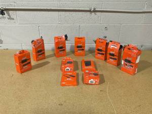 lot 372 image: LOT OF Onn. Technology Accessories