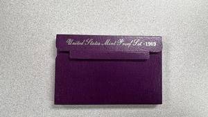 lot 14 image: 1988 United States Mint Proof Coin Set