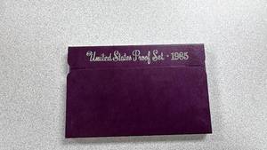 lot 17 image: 1985 United States Proof Coin Set