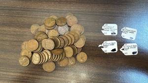 lot 102 image: Collection of Lincoln Wheat Pennies
