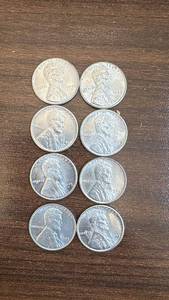 lot 106 image: Set of 8 Vintage Lincoln Wheat Pennies (1943 Steel Cents)