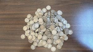 lot 87 image: Collection of Vintage U.S. Buffalo Nickels