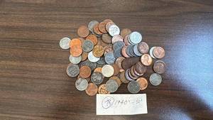 lot 88 image: Collection of Assorted Vintage Coins
