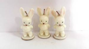 lot 68 image: Three Vintage Tavern Rabbit Candles