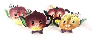 lot 37 image: Set of Vintage Napco Anthropomorphic Tea Bag Holders