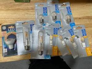 lot 111 image: Various GE Light Bulbs