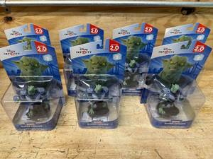 lot 93 image: NEW Disney Infinity Marvel Super Heroes GREEN GOBLIN 2.0 Edition lot of 7