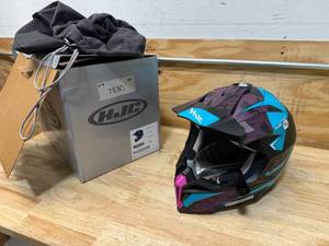 lot 104 image: HJC Helmets XXL