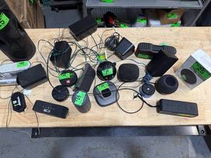 lot 176 image: Lot of Various speaker systems