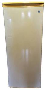 lot 68 image: Danby Designer   Upright Freezer - Series DUF808WE