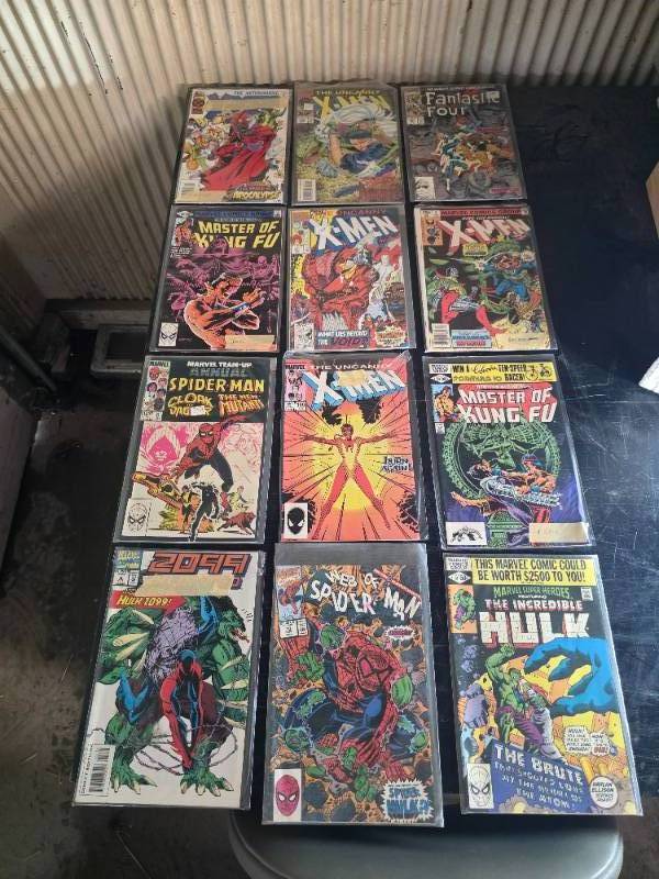 lot 43 image: Comics and Trading Cards ( Star Wars, Hulk, Valor, WW2, Zorro, Batman, Spiderman, X-Men and More)